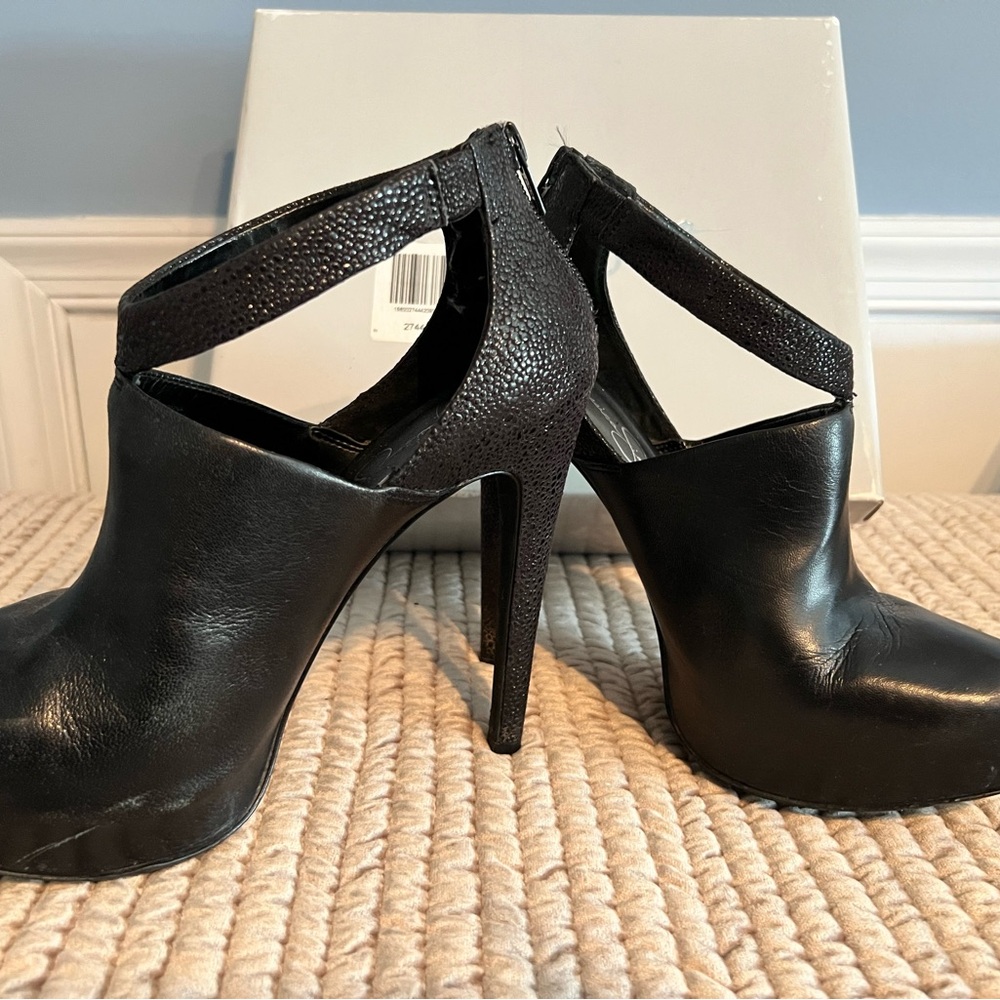 Jessica Simpson Black Fionna Heels